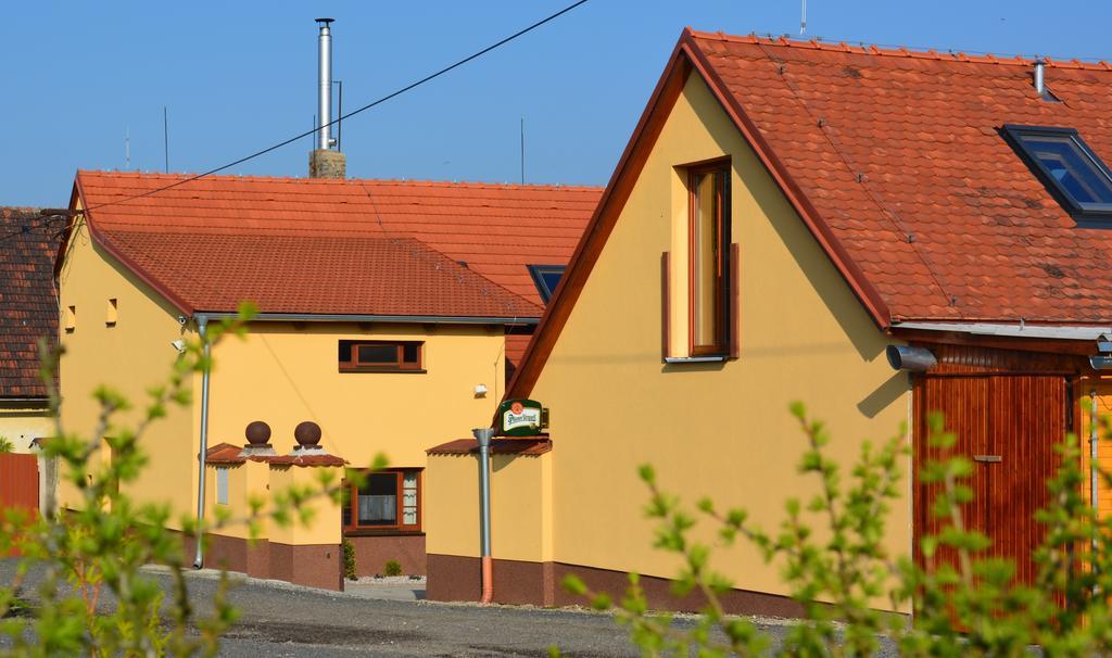 Penzion Farma Dvorec Radnice 외부 사진